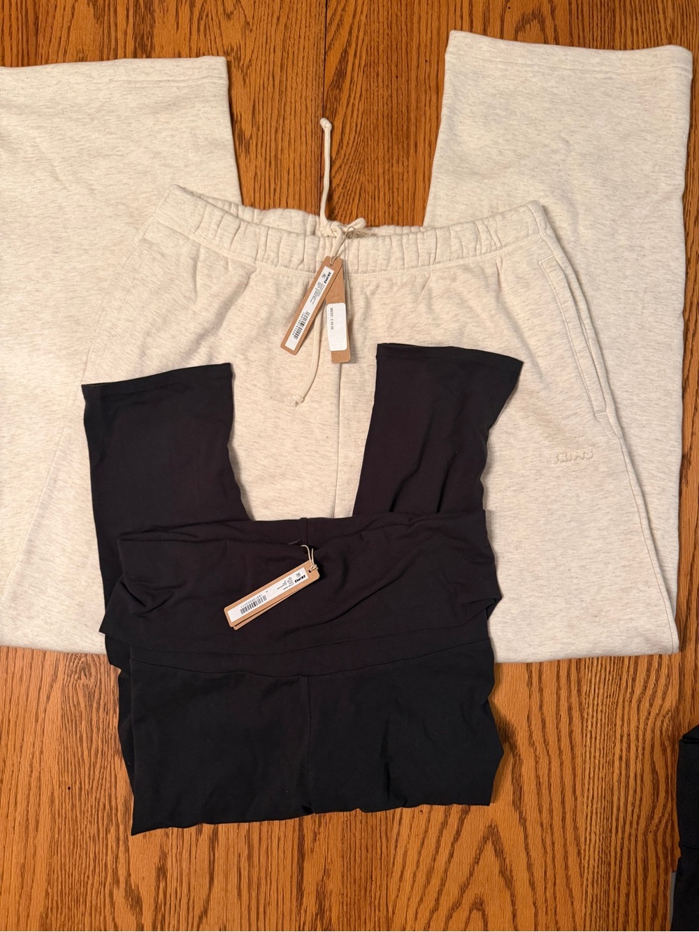 SKIMS Medium Bottom Lot
